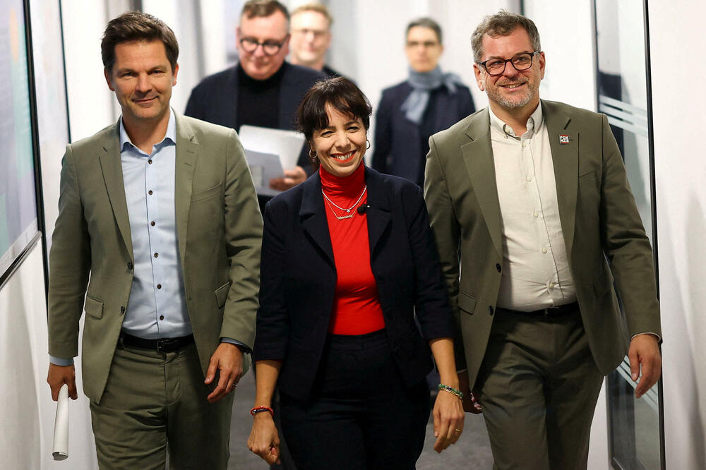 Štefen Krah (SPD), Elif Eralp (Ljevica) i Verner Graf (Zeleni), Foto: REUTERS