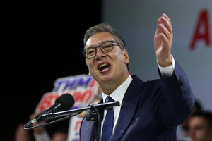 Vučić: Želim mnogo sreće Meloni i Makronu koji se bore protiv...