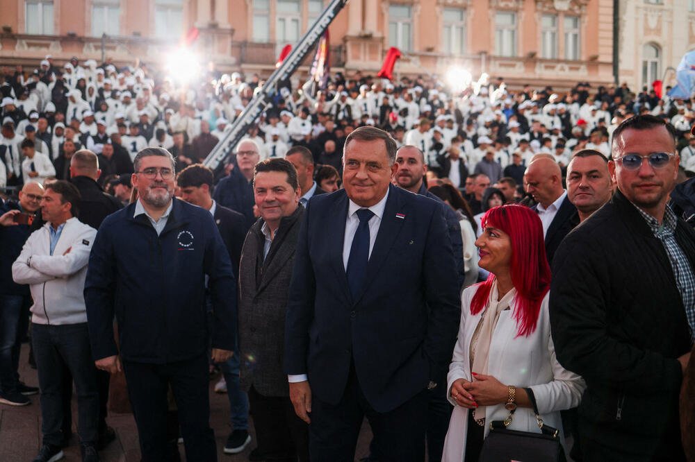 Milorad Dodik na skupu pristalica SNSD-a, Foto: REUTERS