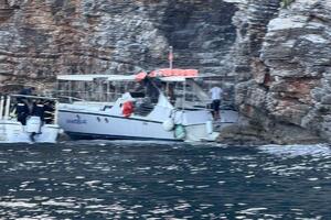 Zapalio se turistički brod kod ostrva Sveti Nikola, evakuisano oko...