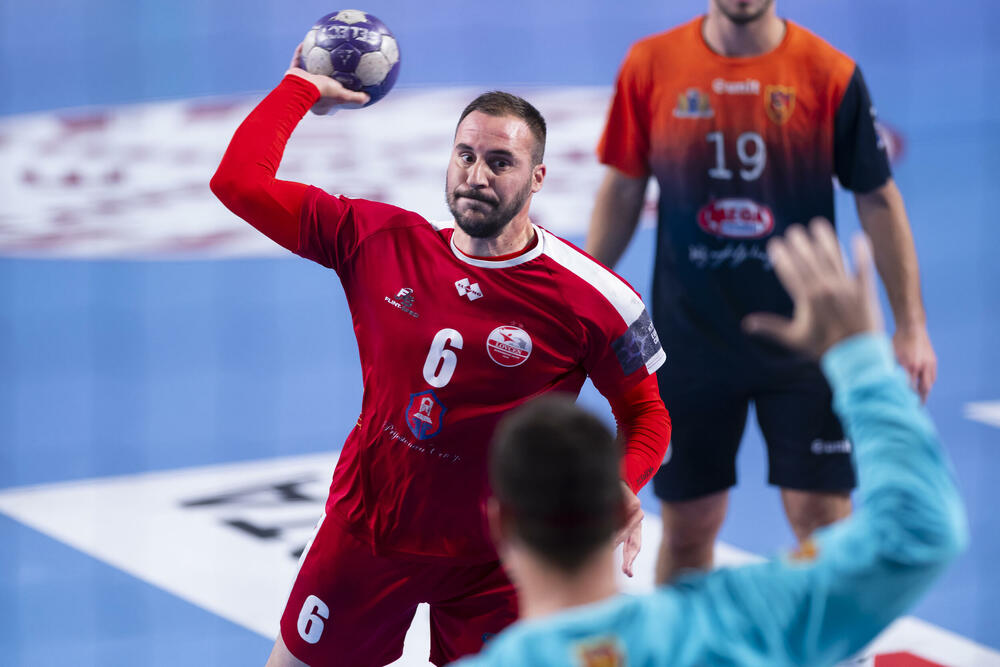 Milan Popović