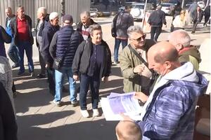 Mještani Gornjeg Gradca protestovali ispred Skupštine opštine...