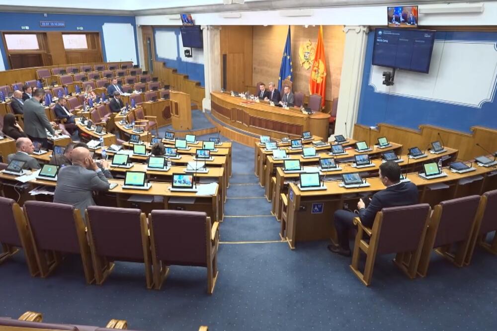 UŽIVO Čarapić: Provjera integriteta dvotrećinskom većinom,...