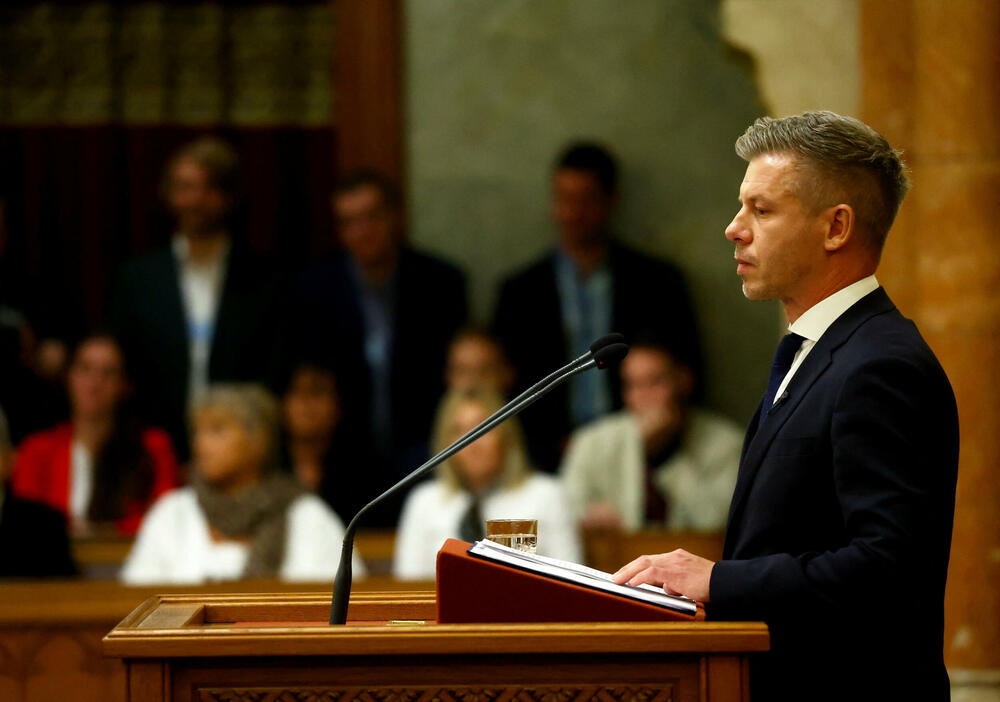 Mađar predstavlja budžet za 2027. u parlamentu