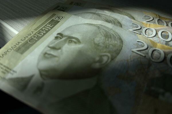 Izbori u Srbiji kao vrijeme darivanja