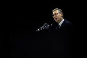 Radar: Skaj prepiske - Vučko sad naš brat, Andrej glavni, kume