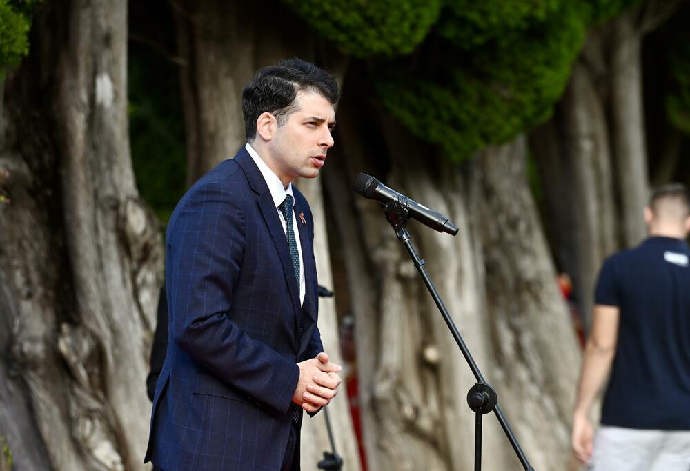 <p>Crna Gora je danas bila domaćin Samita lidera Berlinskog procesa. U Miločeru su se okupili lideri Zapadnog Balkana, predstavnici država Evropske unije i međunarodnih organizacija.</p>  <p>Pogledajte fotografije koje je zabilježio foto reporter "Vijesti" Risto Božović.</p>