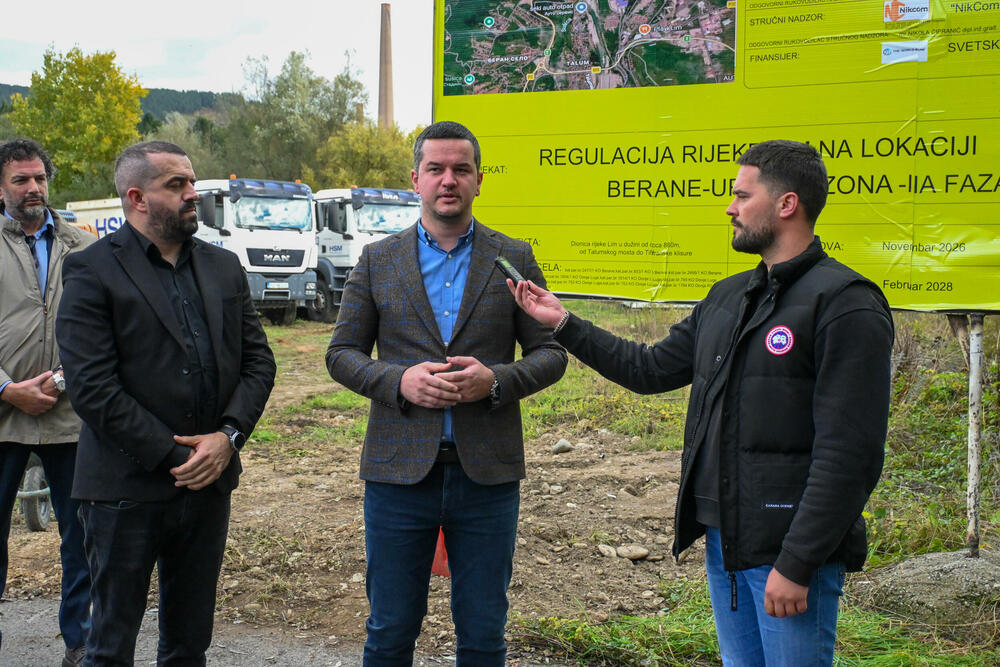 <p>Projekat je jedan od projekata iz kapitalnog budžeta Opštine Berane vrijednog 53 miliona eura, a realizuje se u saradnji Opštine Berane i Ministarstva poljoprivrede, šumarstva i vodoprivrede</p>
