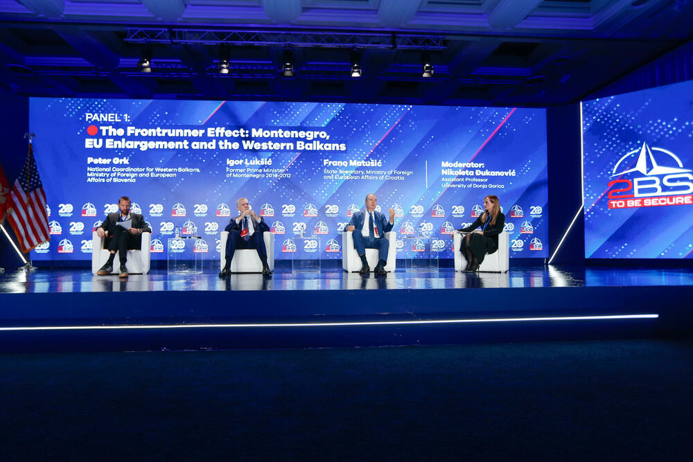 Grk, Lukšić i Matušić na panelu