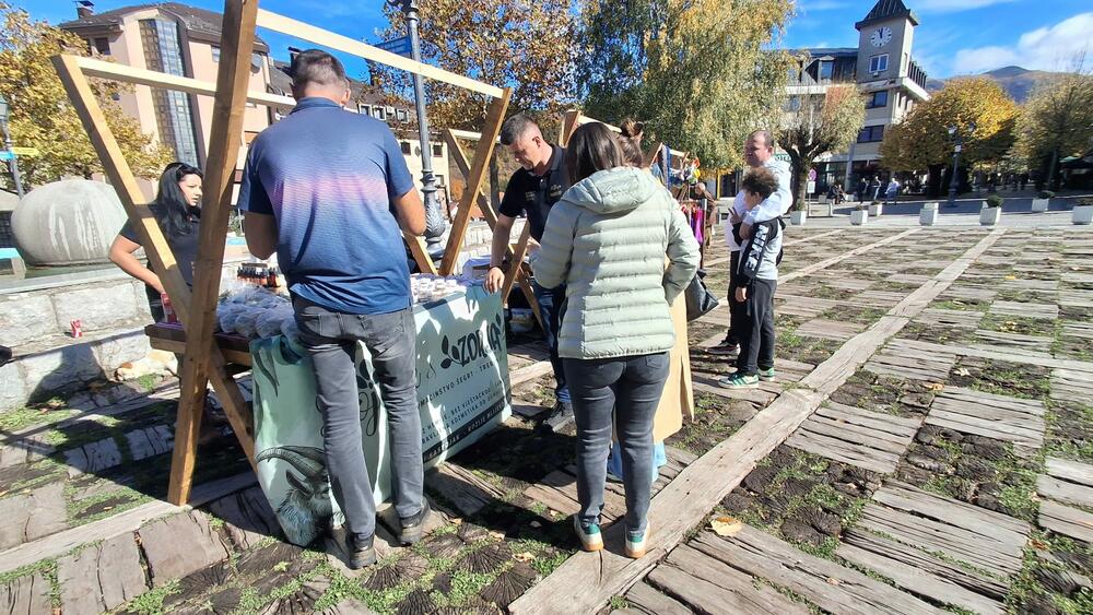 <p>Sajam organizuju Turistička organizacija i Opština Kolašin, a izložbeni i prodajni dio prati muzički program</p>