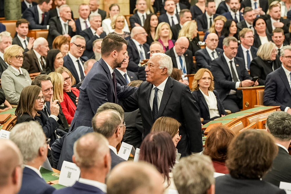 <p>Predsjednik Crne Gore u Budimpešti prisustvovao svečanoj sjednici Parlamenta Mađarske, organizovanoj povodom obilježavanja 70. godišnjice Mađarske revolucije iz 1956. godine</p>