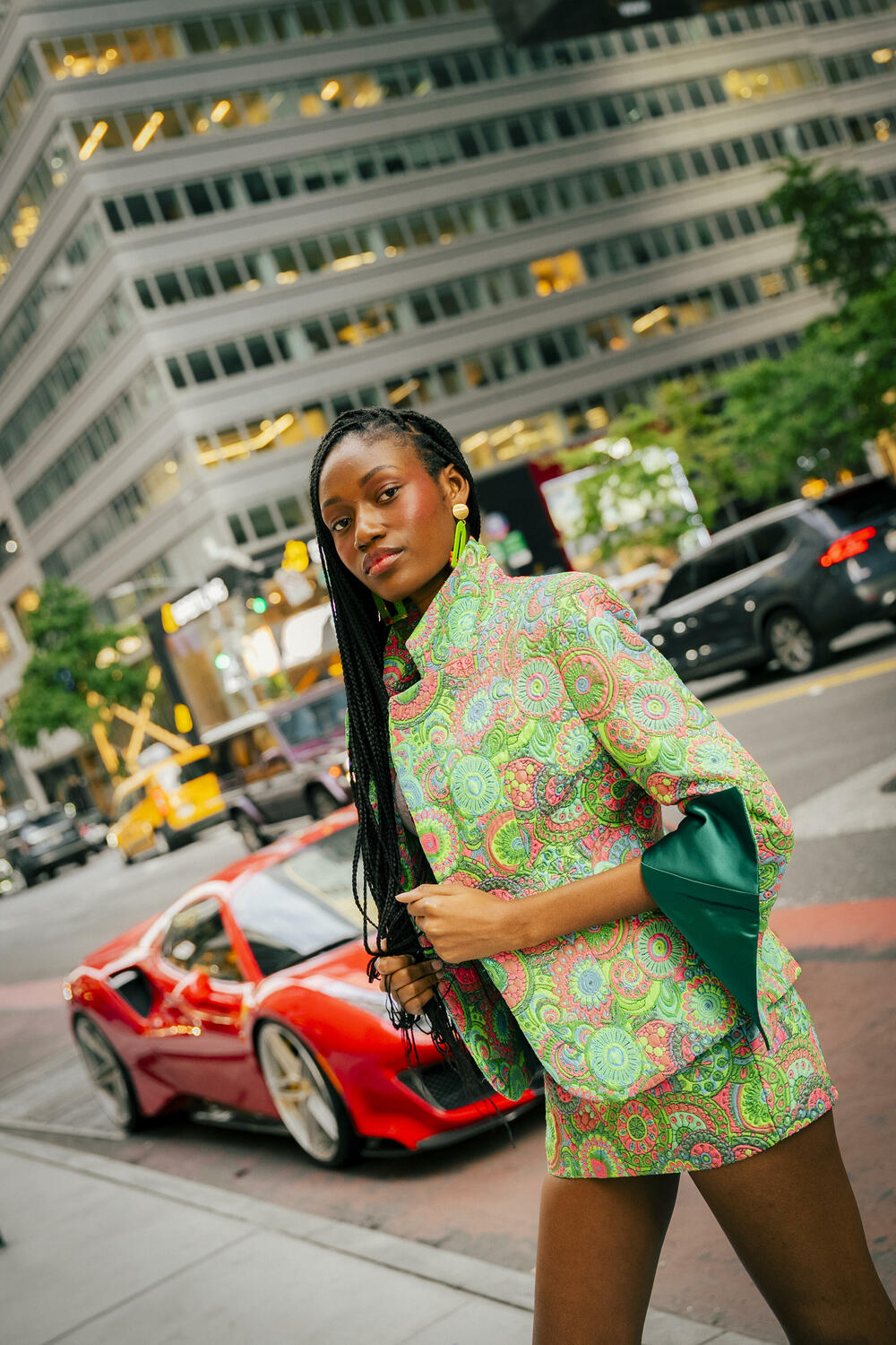 <p>Modna dizajnerka, Radojka Tepavac, za &ldquo;Vijesti&rdquo; prenosi utiske sa New York Fashion Week-a gdje je predstavila svoju kolekciju, a najavljuje i prikazivanje iste u dopunjenoj verziji na crnogorskoj Nedjelji mode</p>