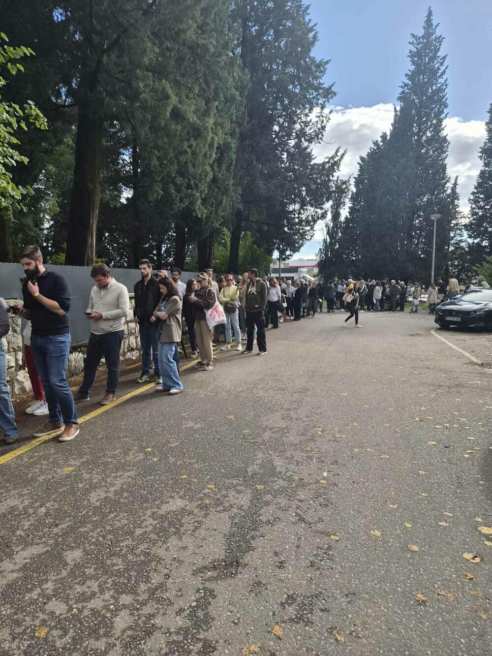 glasanje u Ambasadi Srbije