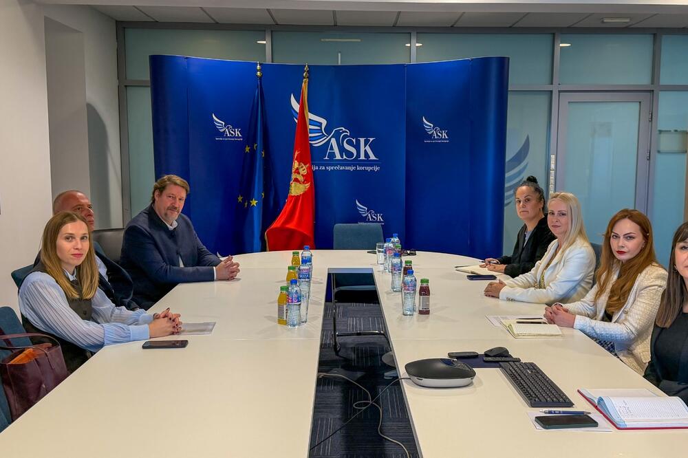 Sa sastanka, Foto: ASK