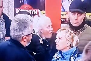 Nekoliko desetina demonstranata ušlo u Informer, prekinut redovan...