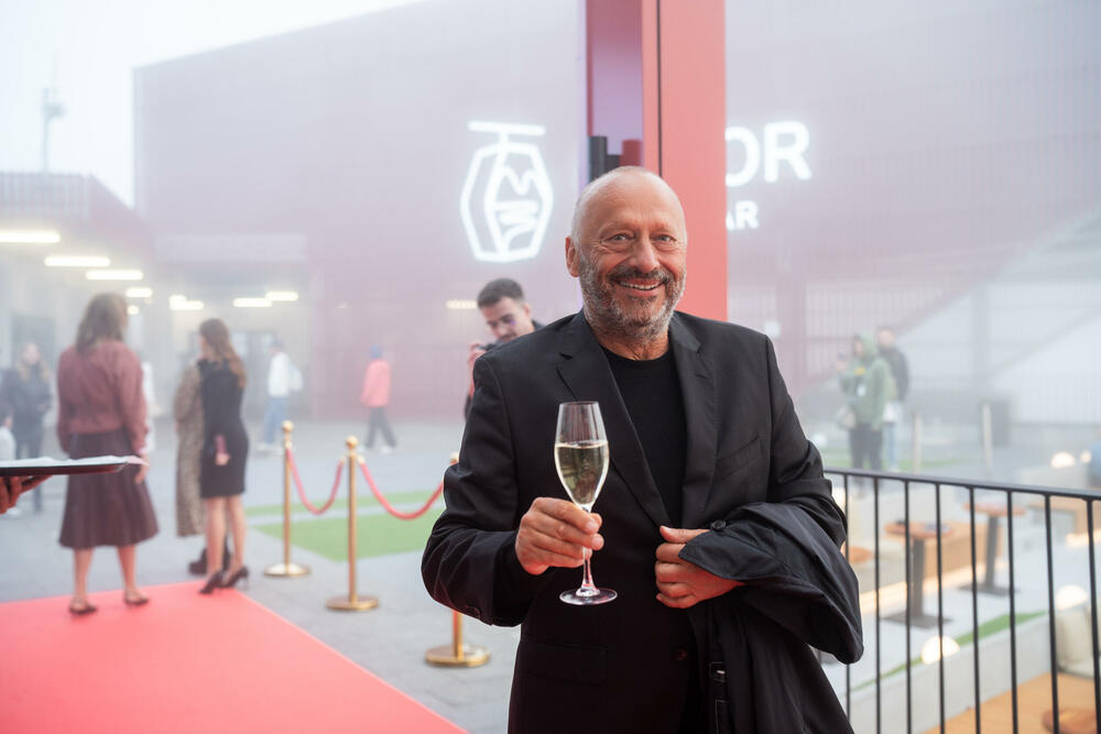 <p><em>Drugo izdanje Adriatic Film & TV Awards (AFA) svečano je otvoreno 23. oktobra na Žičari Kotor&ndash;Lovćen, koja je ugostila nominovane glumce, reditelje, producente, organizatore i partnere iz cijelog regiona. Kao jedan od sponzora i domaćin otvaranja, Kotor Cable Car podržao je događaj koji je nastavljen svečanom dodjelom nagrada u Porto Montenegru u Tivtu.</em></p>