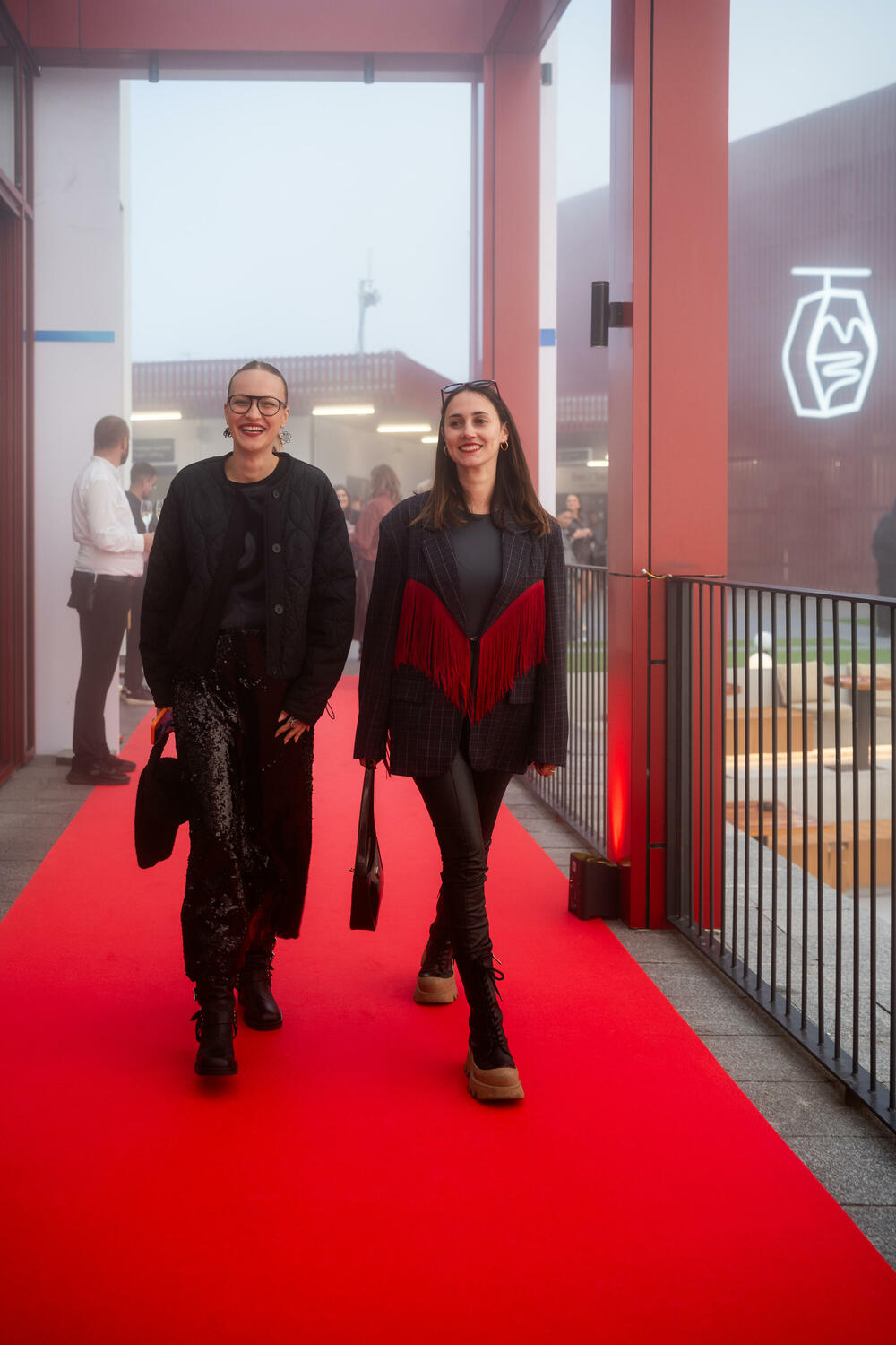 <p><em>Drugo izdanje Adriatic Film & TV Awards (AFA) svečano je otvoreno 23. oktobra na Žičari Kotor&ndash;Lovćen, koja je ugostila nominovane glumce, reditelje, producente, organizatore i partnere iz cijelog regiona. Kao jedan od sponzora i domaćin otvaranja, Kotor Cable Car podržao je događaj koji je nastavljen svečanom dodjelom nagrada u Porto Montenegru u Tivtu.</em></p>