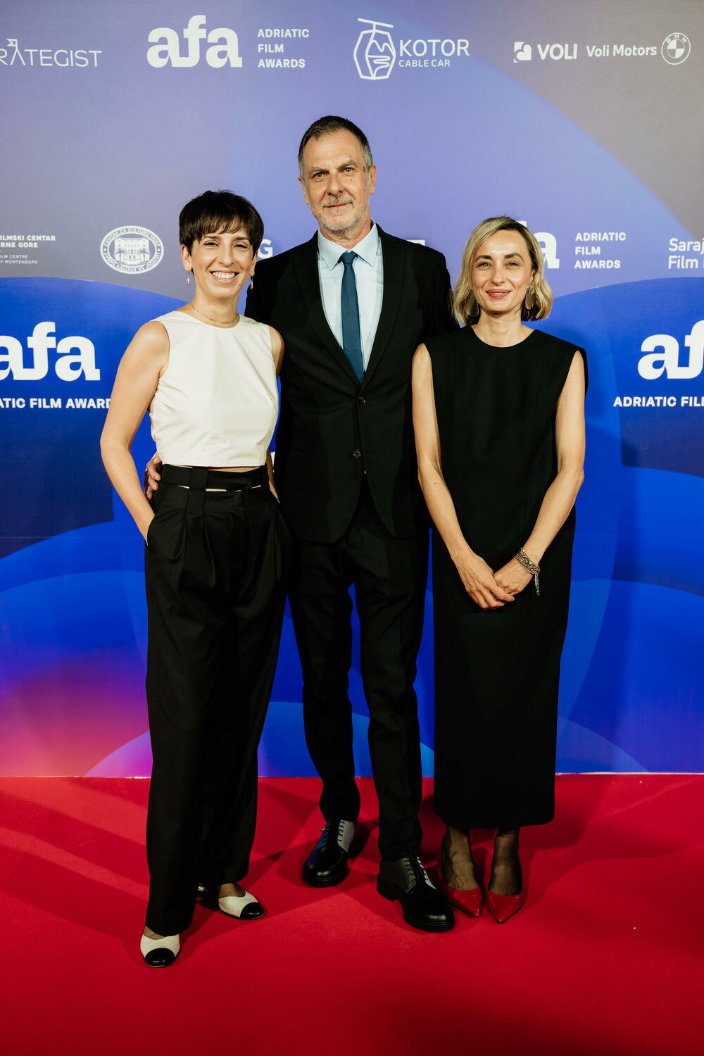 <p><em>Drugo izdanje Adriatic Film & TV Awards (AFA) svečano je otvoreno 23. oktobra na Žičari Kotor&ndash;Lovćen, koja je ugostila nominovane glumce, reditelje, producente, organizatore i partnere iz cijelog regiona. Kao jedan od sponzora i domaćin otvaranja, Kotor Cable Car podržao je događaj koji je nastavljen svečanom dodjelom nagrada u Porto Montenegru u Tivtu.</em></p>