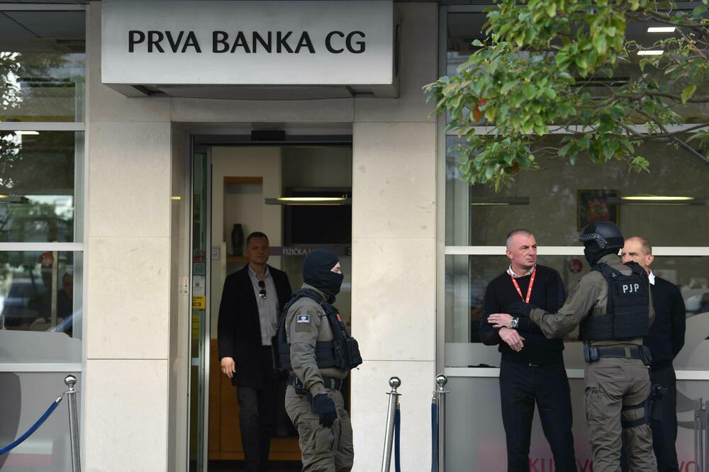 Prva banka, Foto: BORIS PEJOVIC