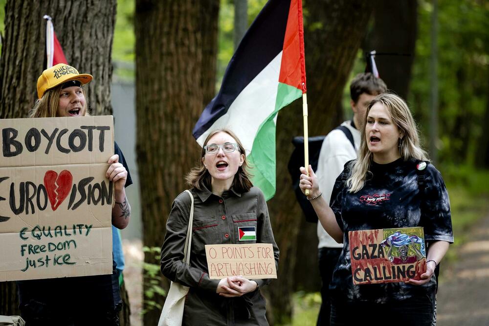 Protest u Holandiji na kojem se tražilo da zemlja ne učestvuje na Pesmi Evrovizije zbog rata Izraela u Pojasu Gaze, Foto: ROBIN VAN LONKHUIJSEN/EPA-EFE/REX/Shutterstock