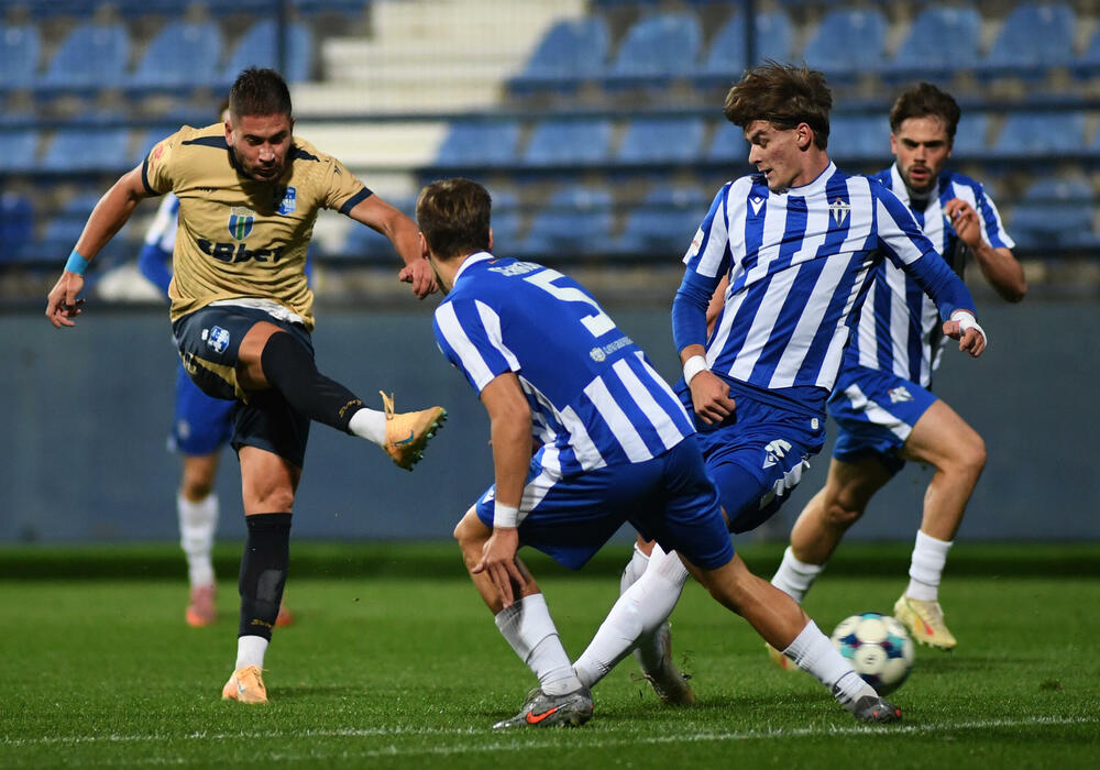 <p>Ekipa Srđana Nikića savladala Mornar 3:2 u prvom meču 13. kola MeridianBet Prve crnogorske fudbalske lige</p>