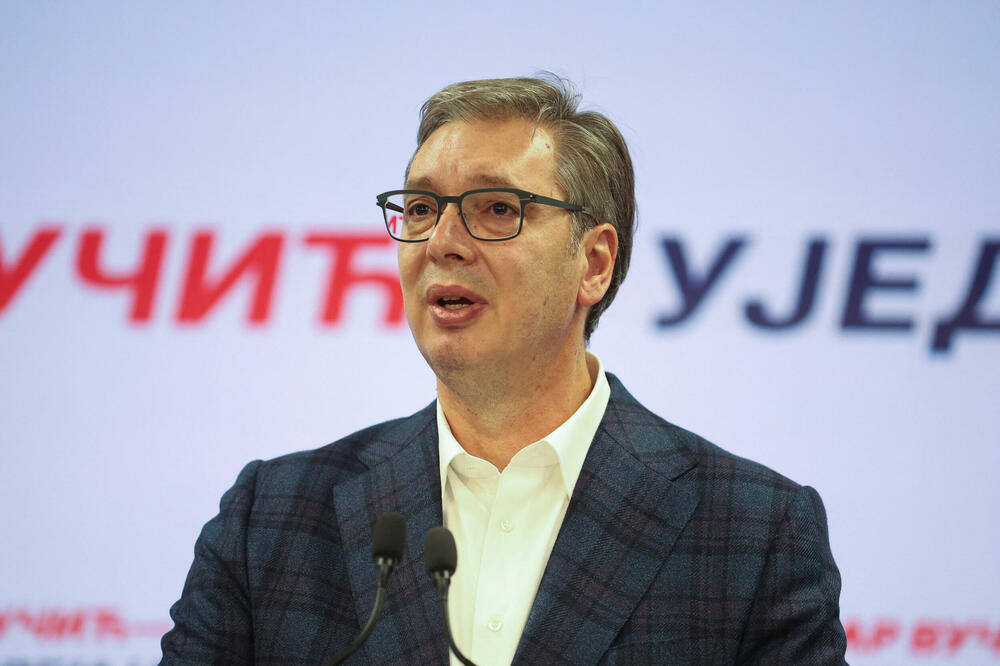Vučić u izbornoj noći 25. oktobra, Foto: Reuters