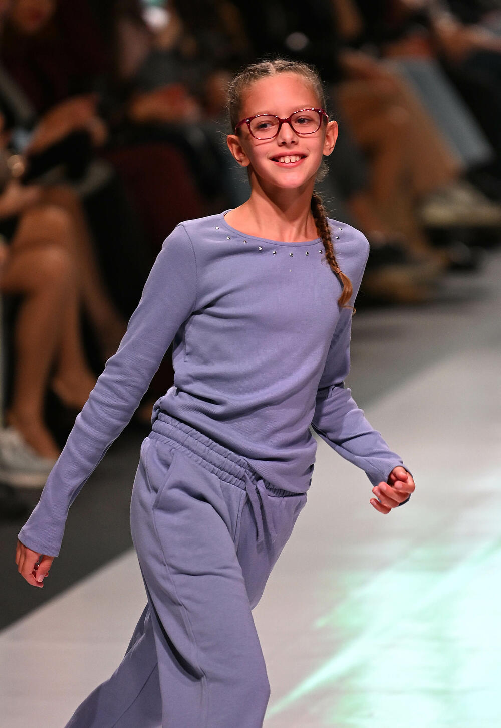 <p>Treće revijalno veče crnogorske Nedjelje mode pod nazivom Drogerija Dama Fashion Night, održaće se sjutra (29. oktobar), a donijeće revije Milene Đukanović, italijanskog modnog brenda Replay, JelMar - Jelene Marunović, Arhum Design Anje Radović, Montana Montenegro Fashion Brand-a, kao i italijanskog dizajnera visoke mode Pietra Demita - Diamond Couture</p>