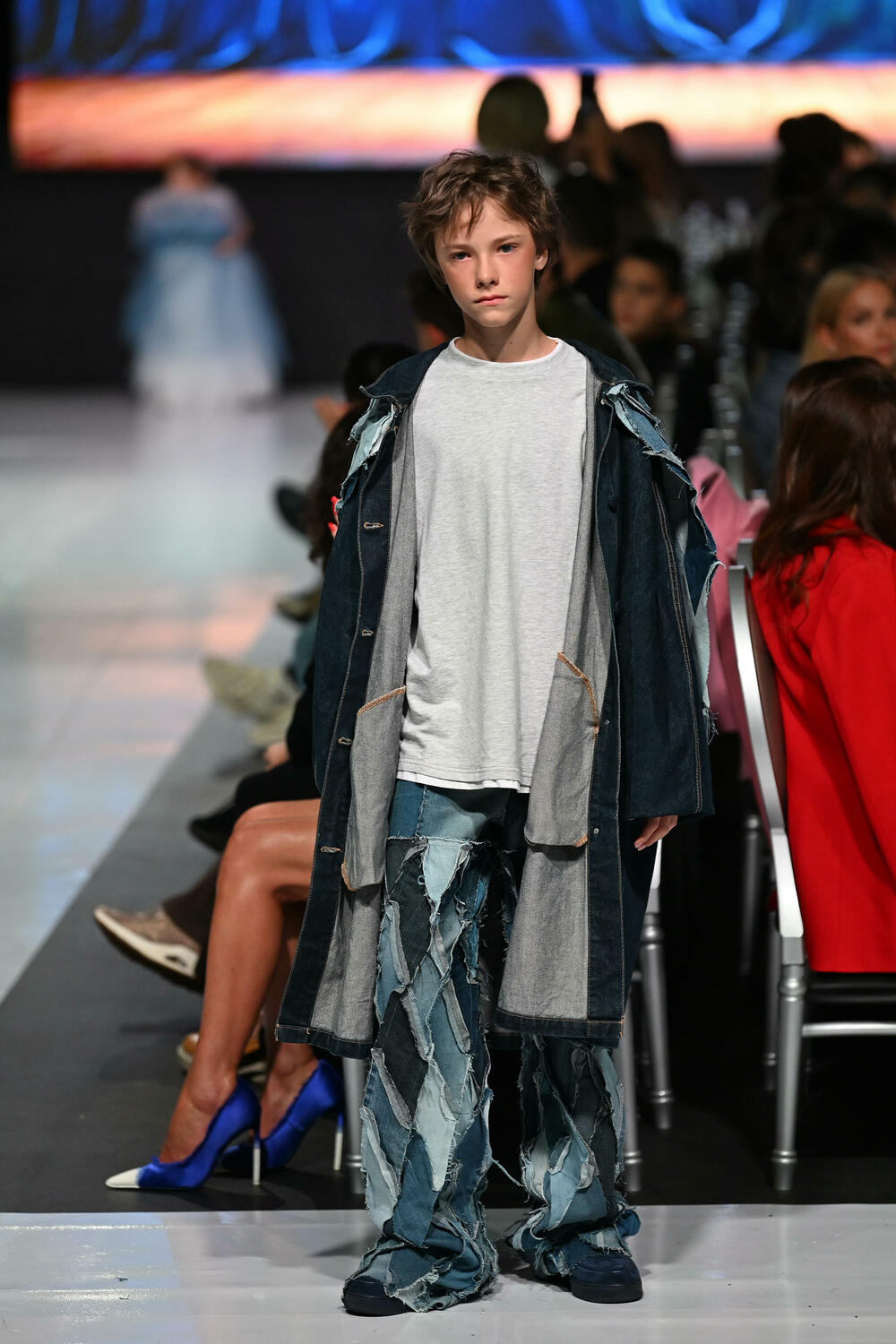 <p>Treće revijalno veče crnogorske Nedjelje mode pod nazivom Drogerija Dama Fashion Night, održaće se sjutra (29. oktobar), a donijeće revije Milene Đukanović, italijanskog modnog brenda Replay, JelMar - Jelene Marunović, Arhum Design Anje Radović, Montana Montenegro Fashion Brand-a, kao i italijanskog dizajnera visoke mode Pietra Demita - Diamond Couture</p>