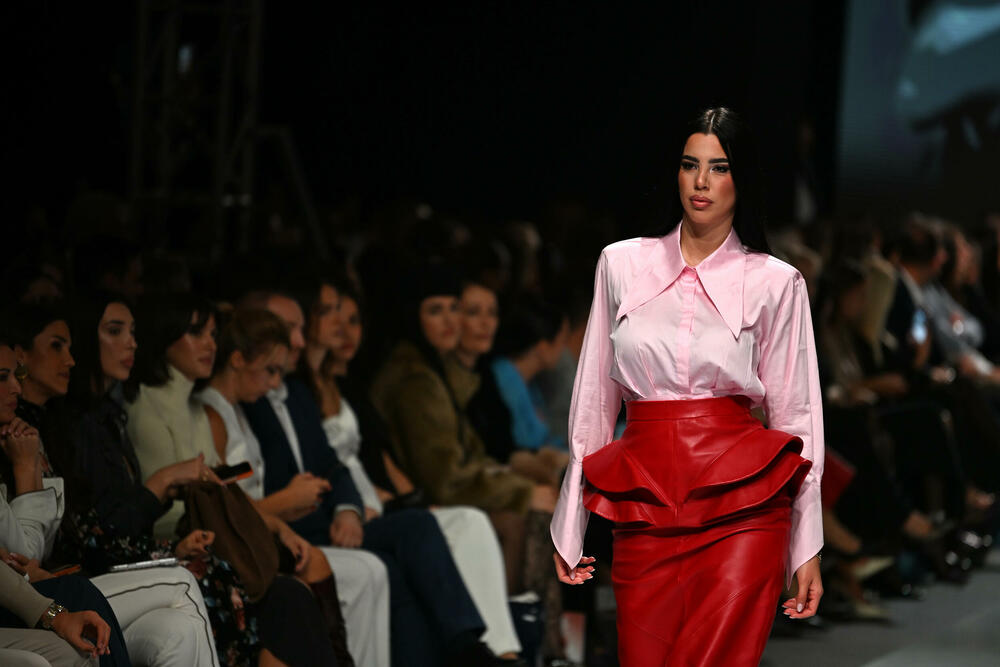 <p>Kolekcije su prikazali Milena Đukanović, Jelene Marunović, Anja Radović, Lorena Blagojević, Montana, Replay, ali i italijanski modni kreator Pietro Demita</p>