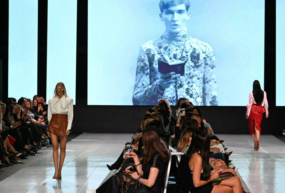 <p>Kolekcije su prikazali Milena Đukanović, Jelene Marunović, Anja Radović, Lorena Blagojević, Montana, Replay, ali i italijanski modni kreator Pietro Demita</p>