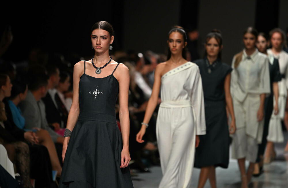 <p>Kolekcije su prikazali Milena Đukanović, Jelene Marunović, Anja Radović, Lorena Blagojević, Montana, Replay, ali i italijanski modni kreator Pietro Demita</p>