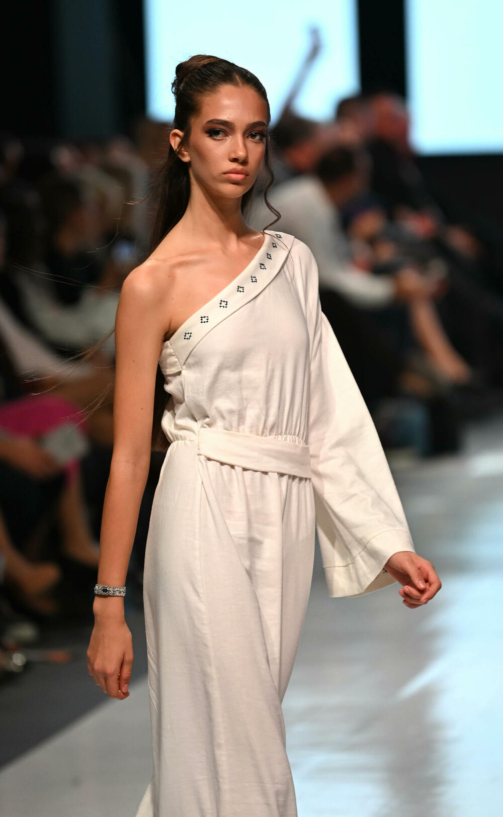 <p>Kolekcije su prikazali Milena Đukanović, Jelene Marunović, Anja Radović, Lorena Blagojević, Montana, Replay, ali i italijanski modni kreator Pietro Demita</p>