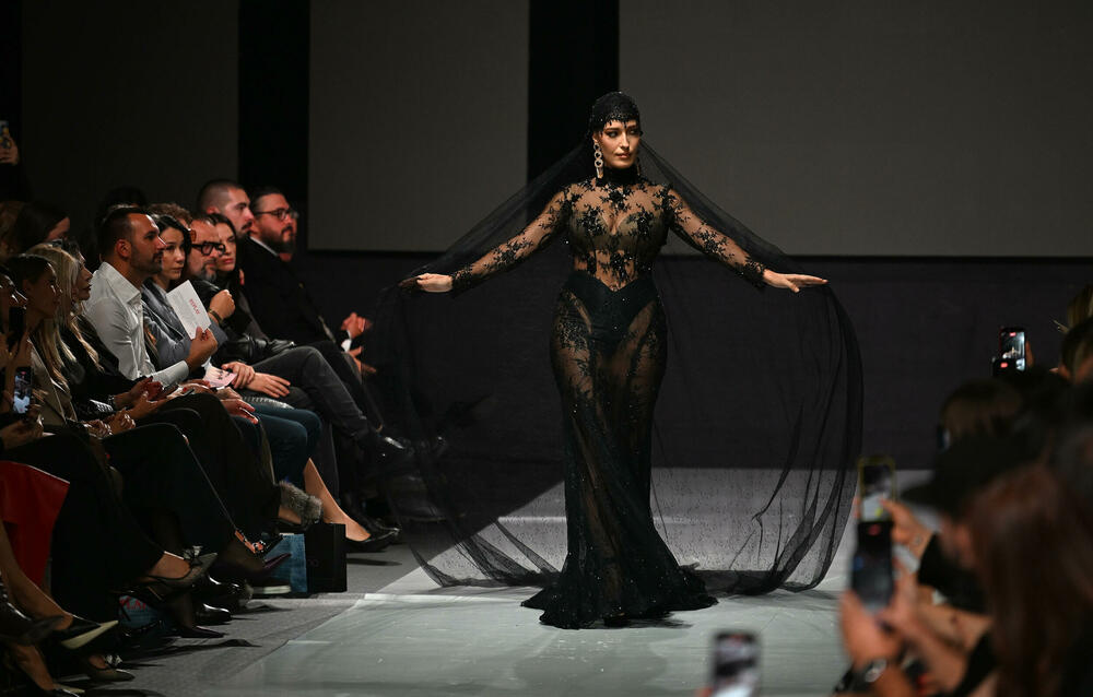 <p>Kolekcije su prikazali Milena Đukanović, Jelene Marunović, Anja Radović, Lorena Blagojević, Montana, Replay, ali i italijanski modni kreator Pietro Demita</p>