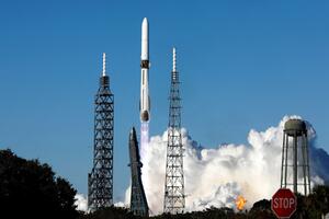 Blue Origin від Безоса запускає супутники на Марс і успішно висаджує ракету-носій