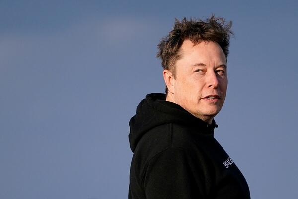 Mask optužio Ukrajinu za kršenje pravila Starlinka, SpaceX obnovio brzi internet