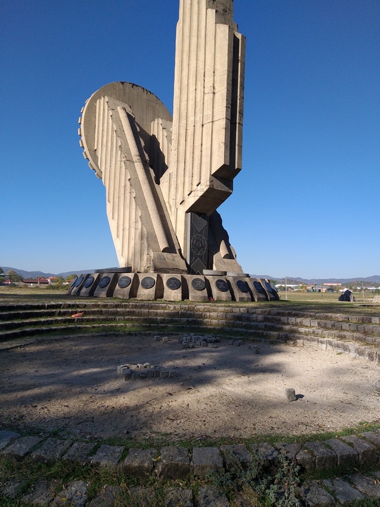 Spomenik Bikšić