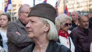 Godinu dana nakon prvih protesta, deo građana je i dalje svake subote na ulicama Beograda