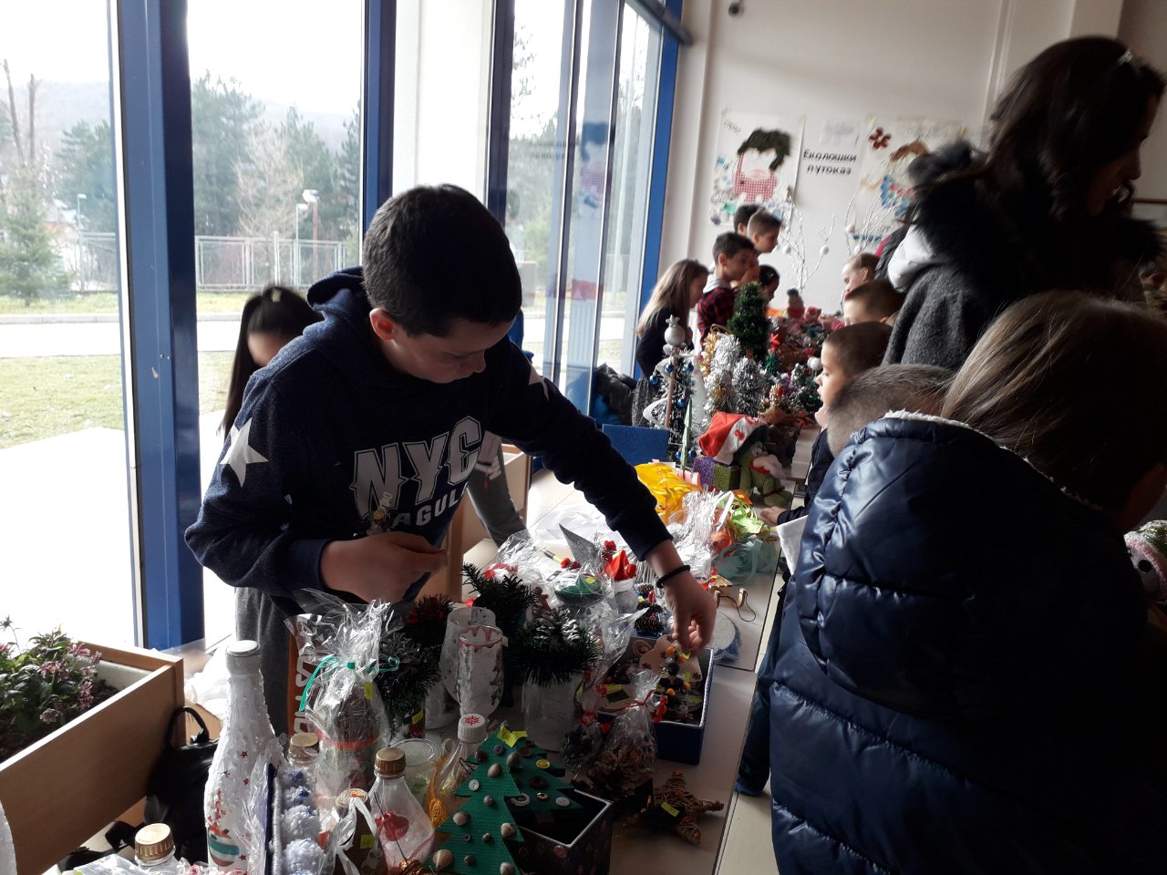 Koristili  reciklirane materijale,