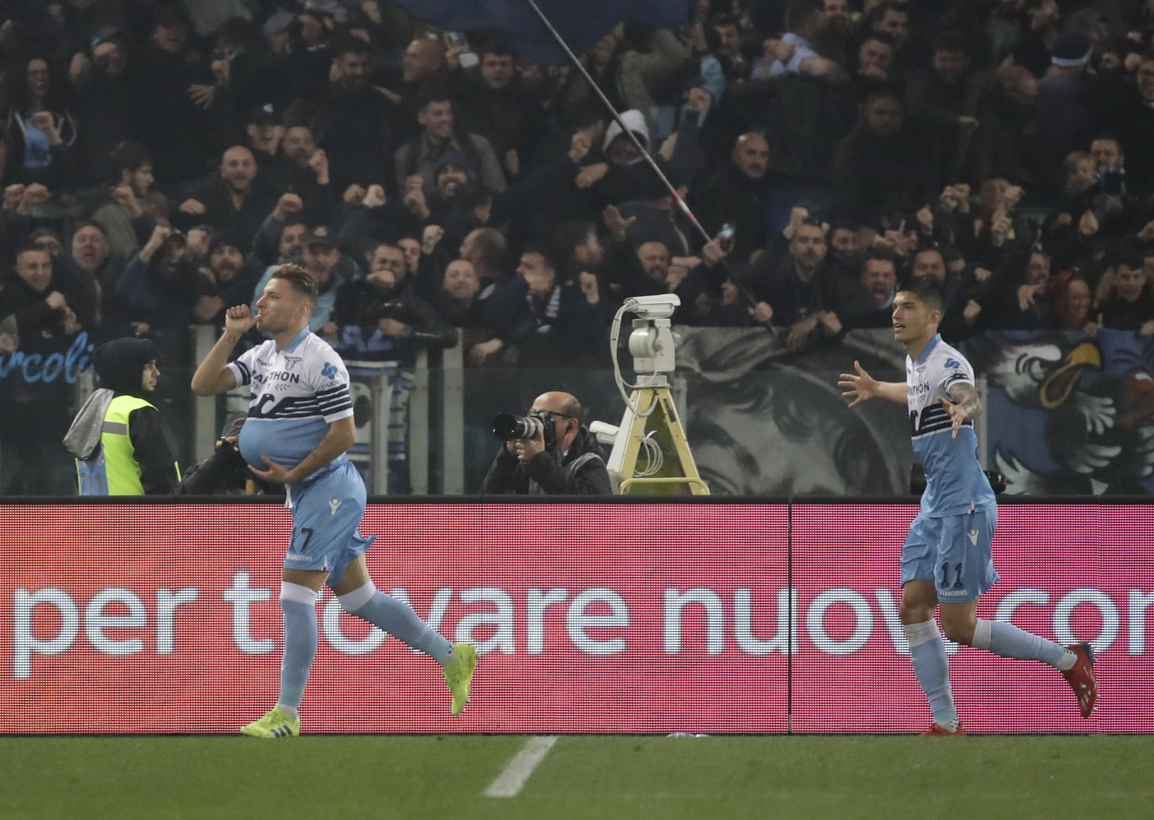 Ćiro Imobile i Hoakin Korea