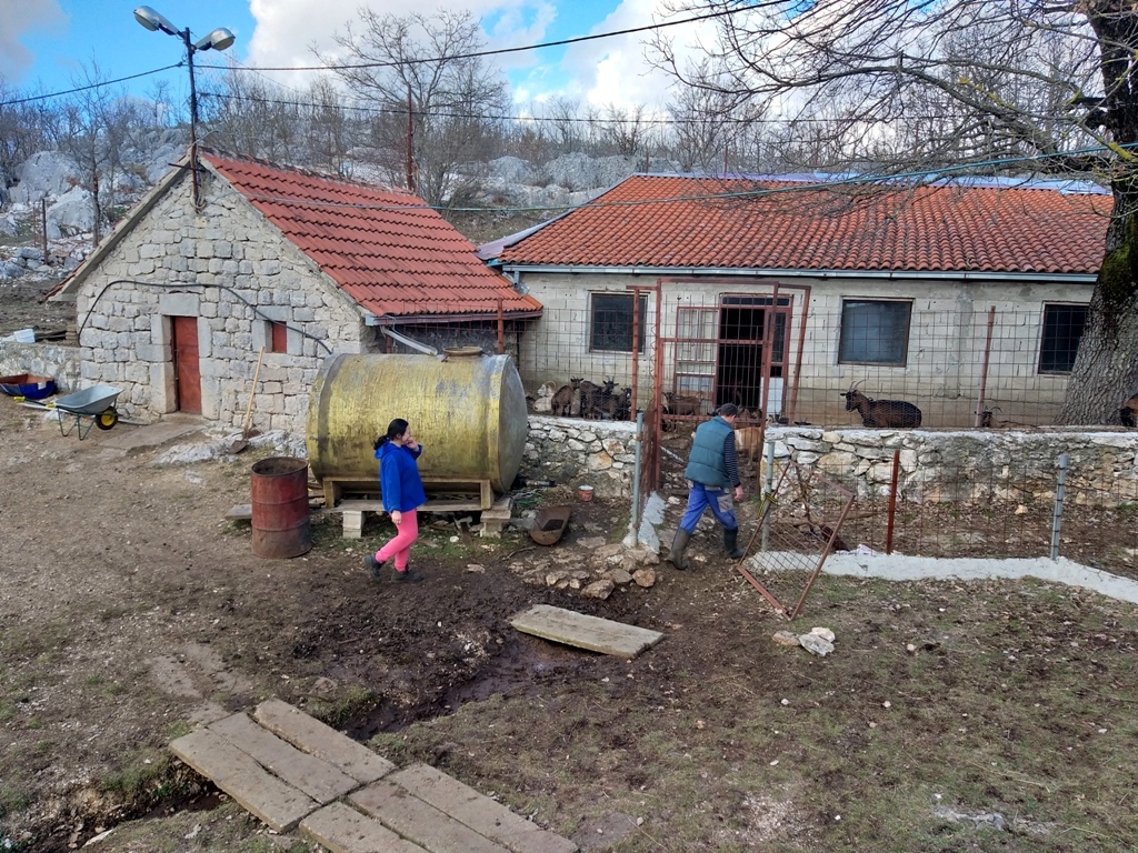 Domaćinstvo u Podbožuru