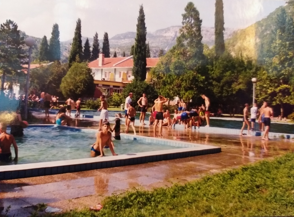 Bazen i kompleks nekad