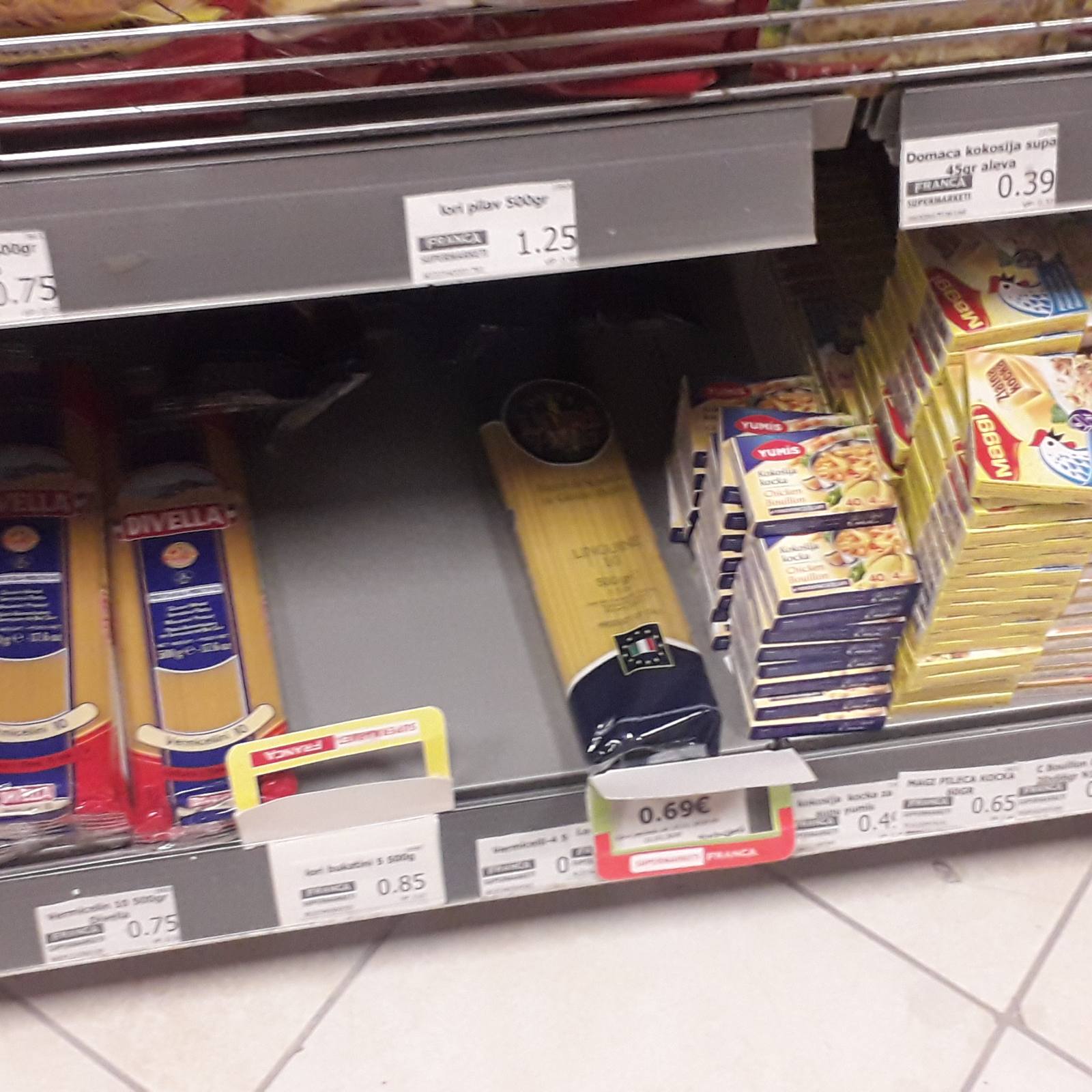 Detalj iz jednog kolašinskog marketa