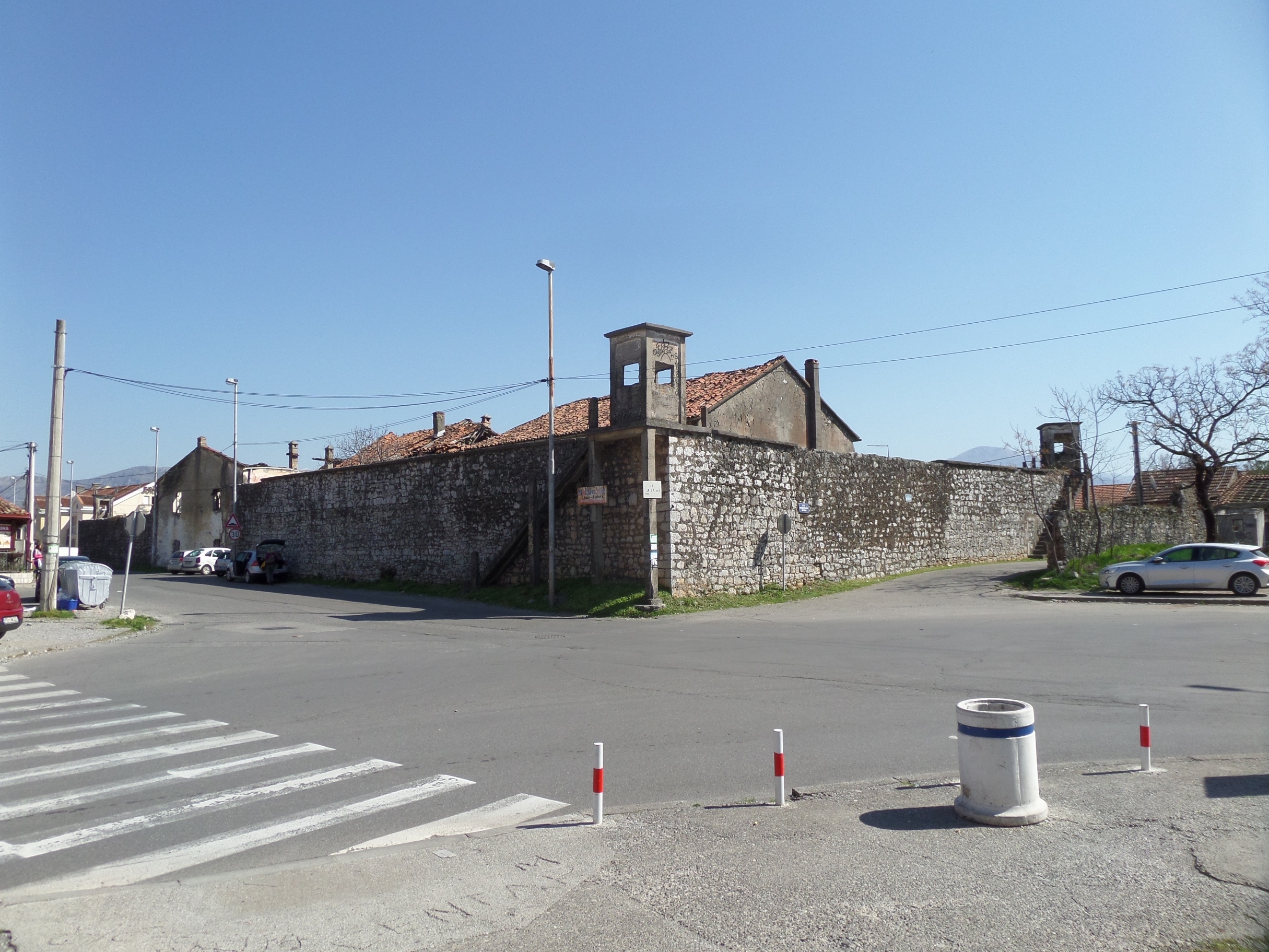 Bivša tamnica Jusovača, Podgorica - pogled u pravcu istoka