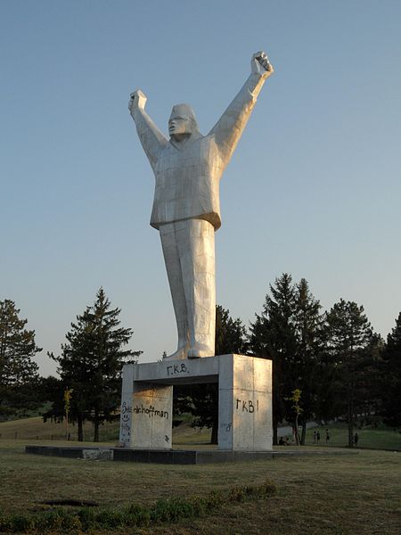 Spomenik Stjepanu Filipoviću u Valjevu