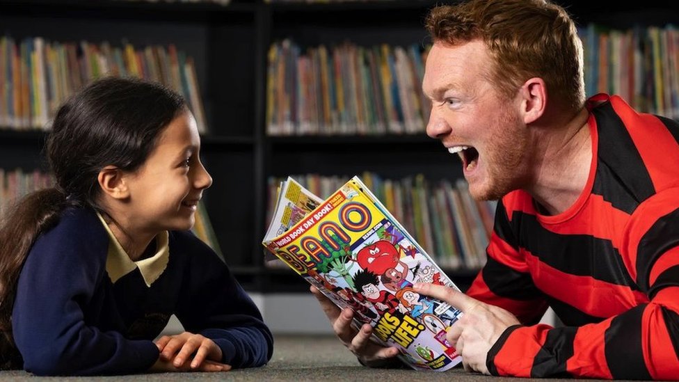 At what age should a child start learning to read?